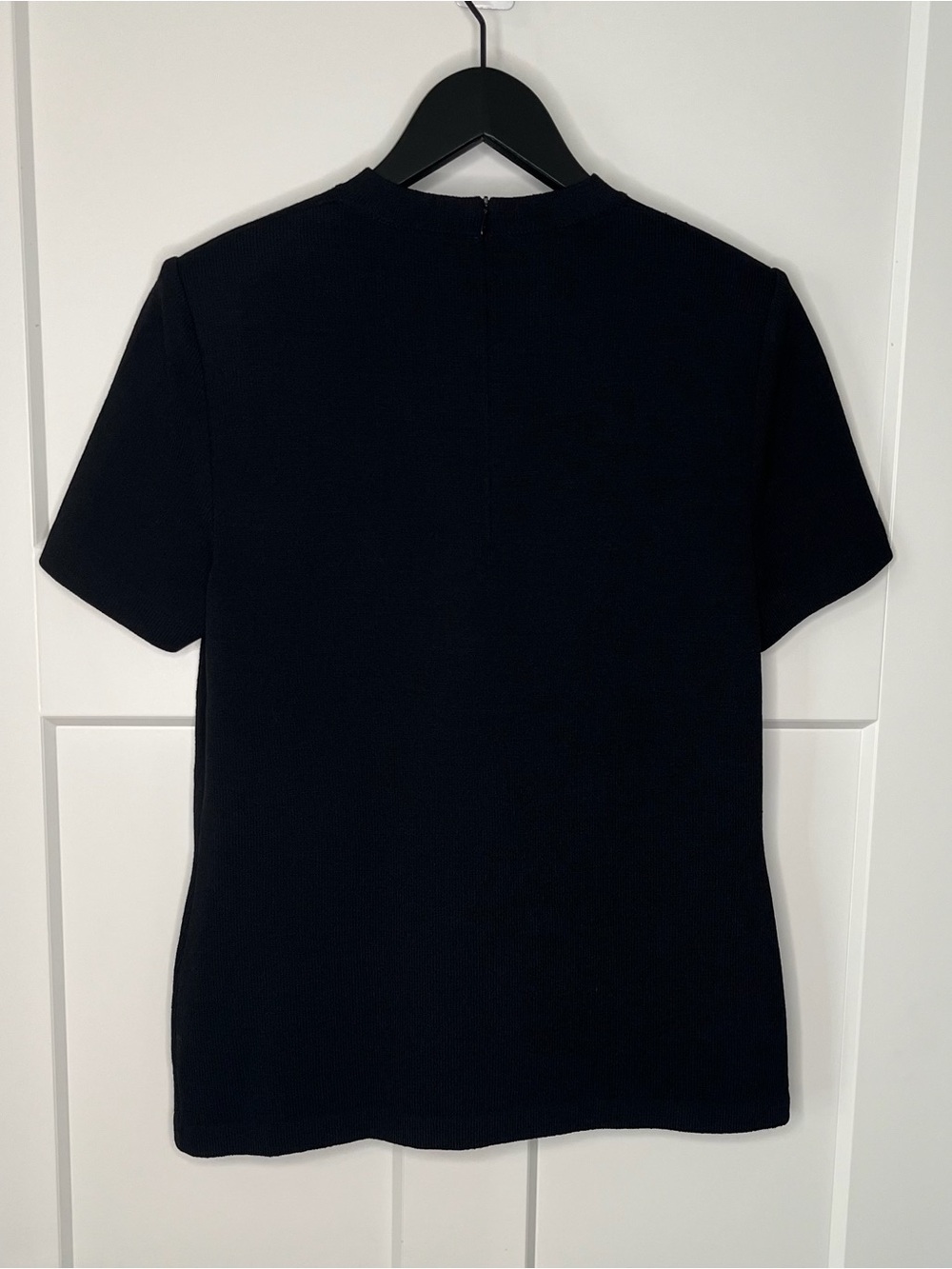 St. John Black Short Sleeve Santana Knit Shoulder Pads Top Size Medium